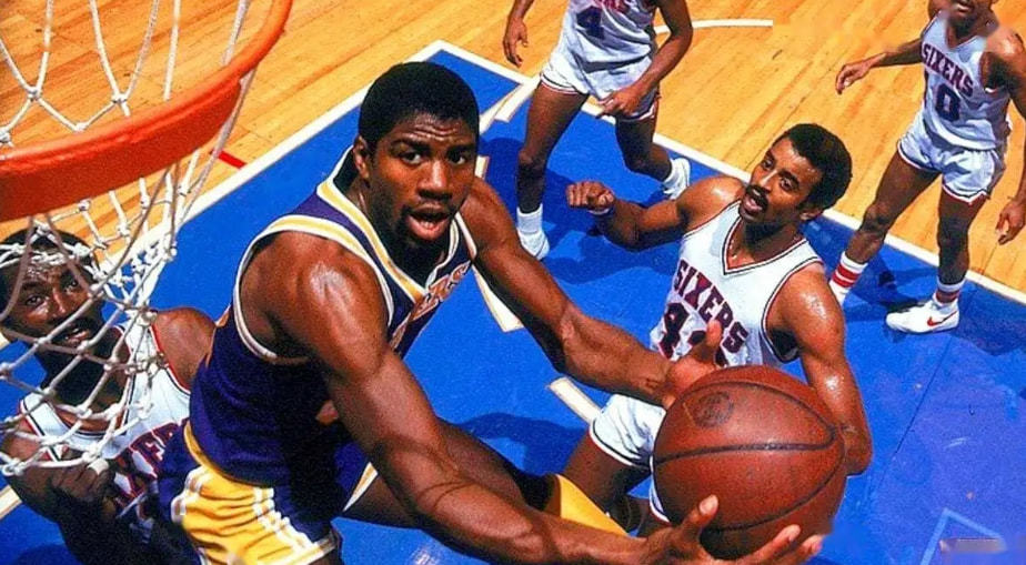 曲棍球不但 曲棍球不但