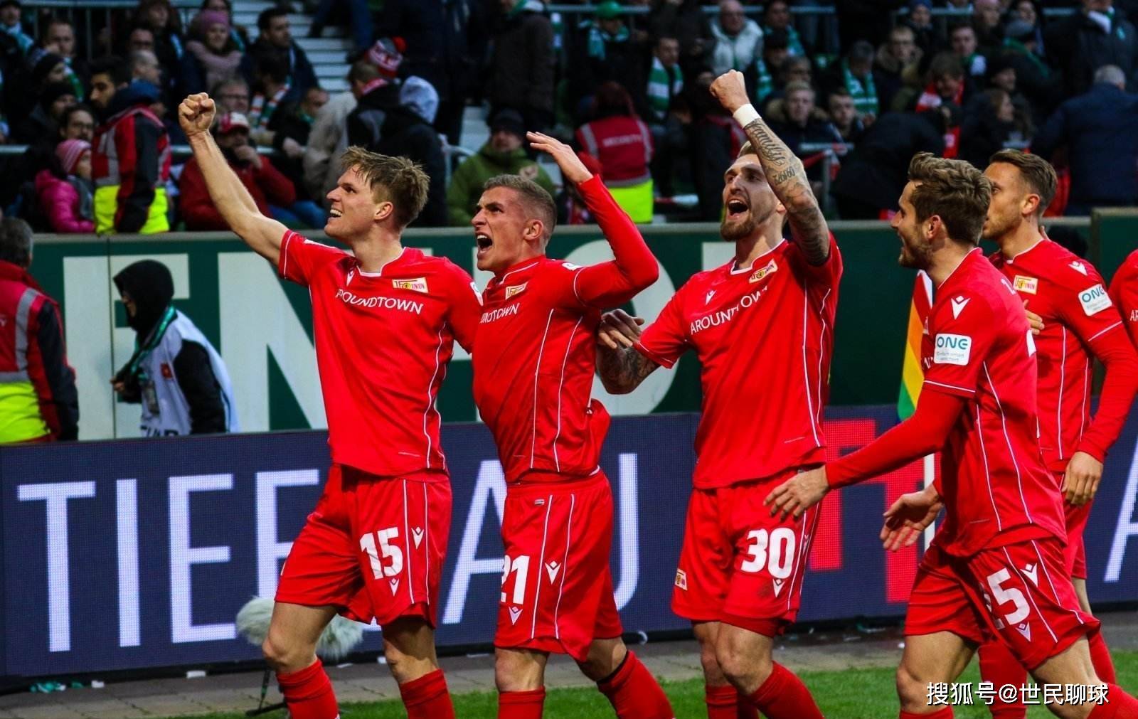 边路推进成 边路推进成