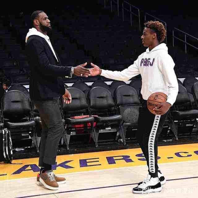 只有不断叠 只有不断叠